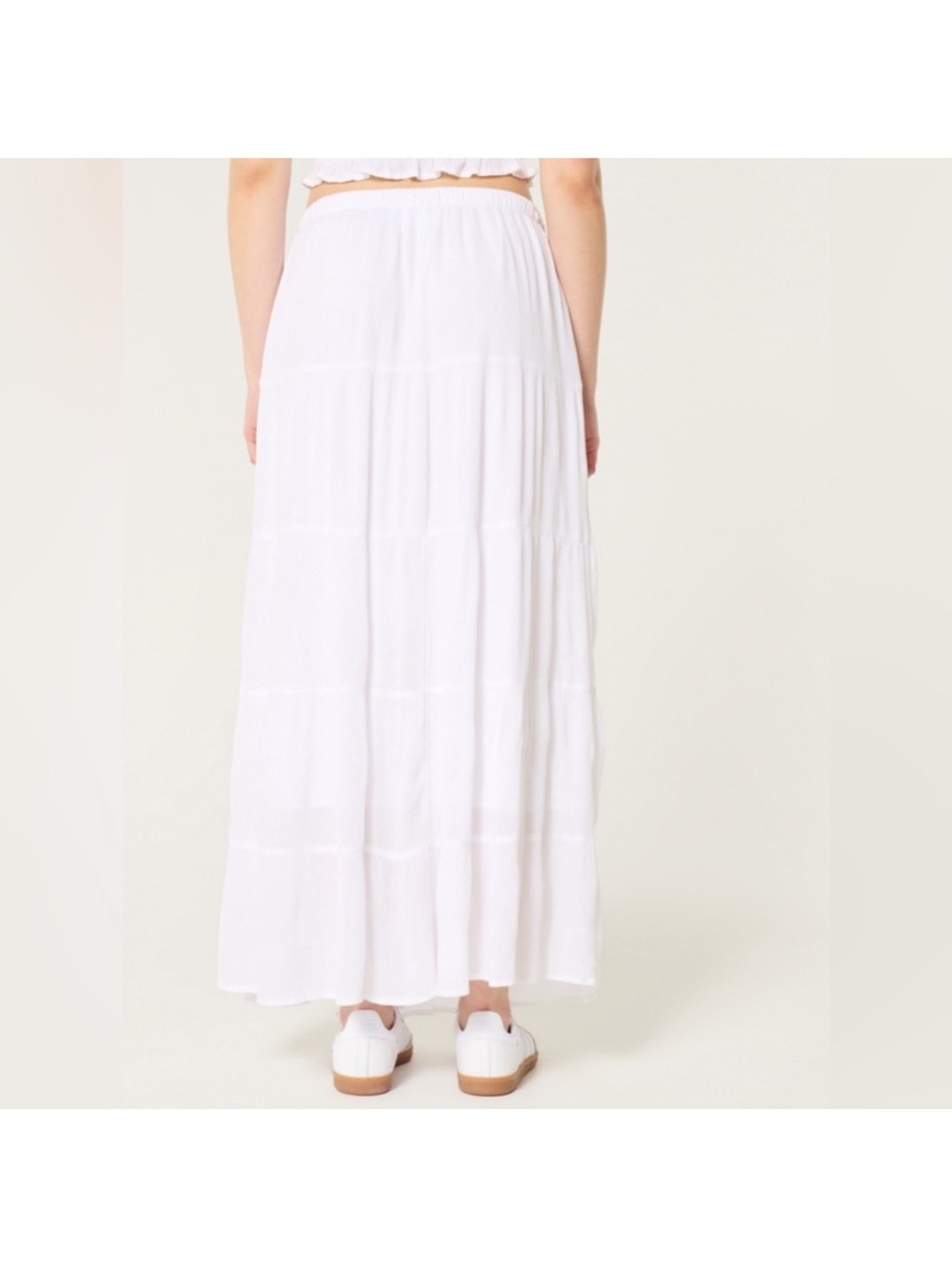 Hollister White Tiered Maxi Skirt lined, with Elastic Waist and Pockets Sz M